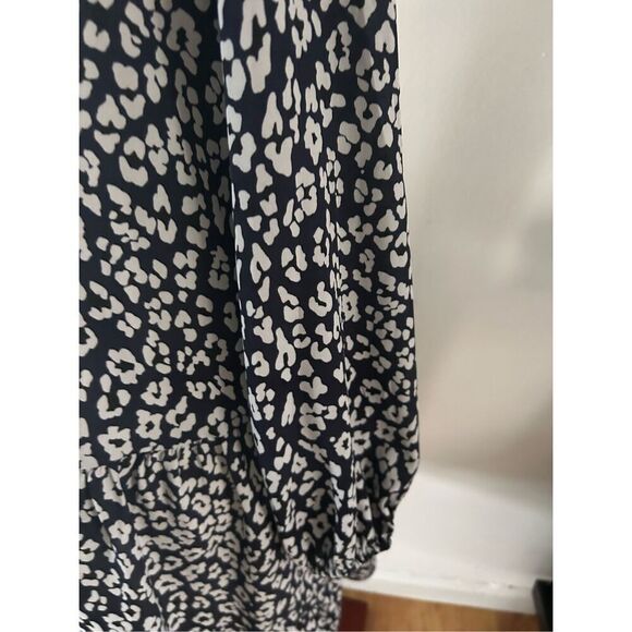 Banana republic blue and white floaty Boho dress size extra small long sleeve fl - Picture 3 of 6